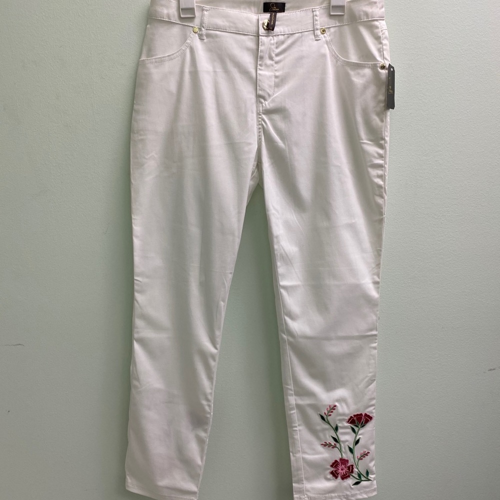 White Flower Embroidery Jaanuu Scrub Pants
